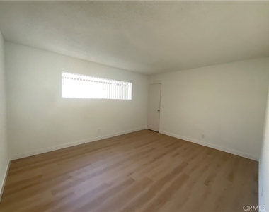 2672 Milton Avenue - Photo Thumbnail 14