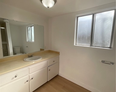 2672 Milton Avenue - Photo Thumbnail 22