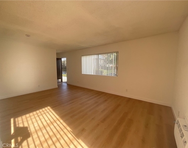 2672 Milton Avenue - Photo Thumbnail 4