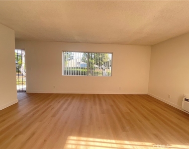 2672 Milton Avenue - Photo Thumbnail 3