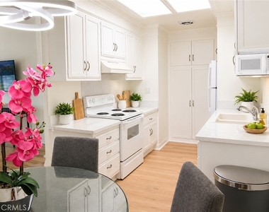 950 Avenida Carmel - Photo Thumbnail 27