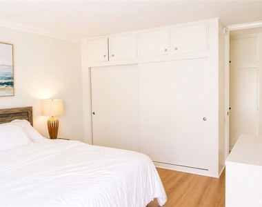 950 Avenida Carmel - Photo Thumbnail 7