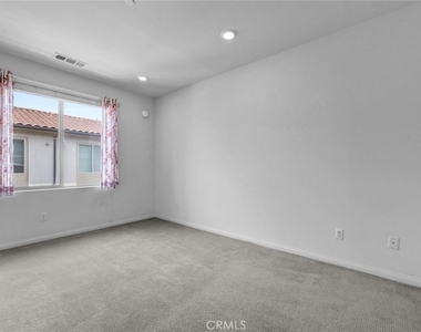 125 Neptune - Photo Thumbnail 20