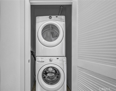 125 Neptune - Photo Thumbnail 19