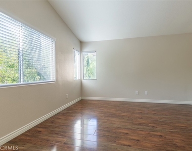 11 Tuolumne Way - Photo Thumbnail 9