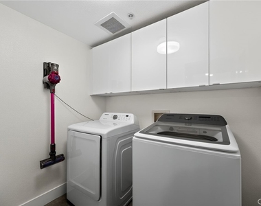 1418 Innes Place - Photo Thumbnail 23