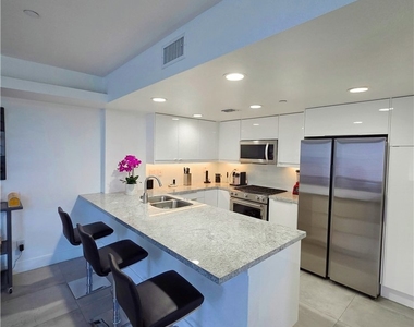 1418 Innes Place - Photo Thumbnail 5