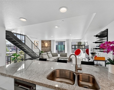 1418 Innes Place - Photo Thumbnail 8