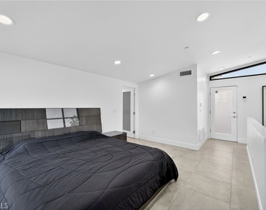 1418 Innes Place - Photo Thumbnail 12