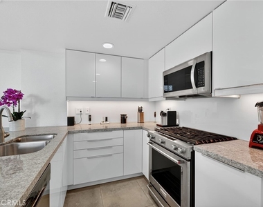 1418 Innes Place - Photo Thumbnail 7