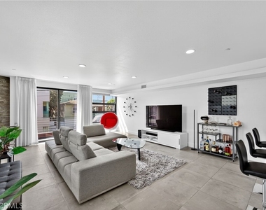 1418 Innes Place - Photo Thumbnail 1