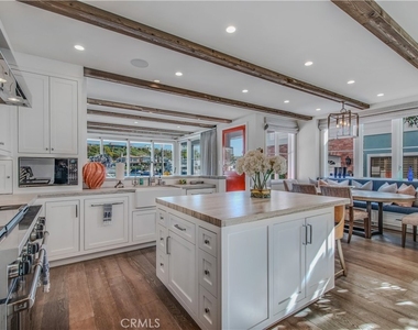 317 E Bay Front - Photo Thumbnail 11