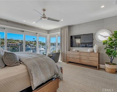 317 E Bay Front - Photo Thumbnail 19