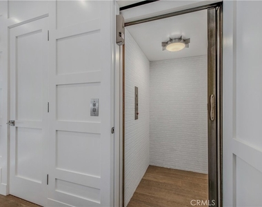 317 E Bay Front - Photo Thumbnail 40