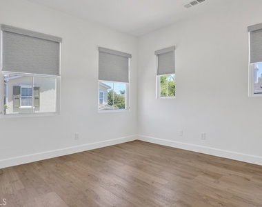 2519 Cornerstone - Photo Thumbnail 20