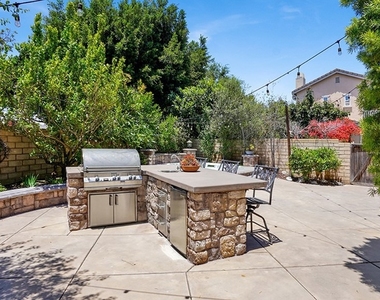 2519 Cornerstone - Photo Thumbnail 11
