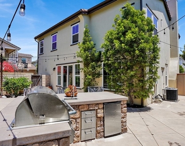 2519 Cornerstone - Photo Thumbnail 12