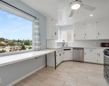 4250 Blackton Drive - Photo Thumbnail 9