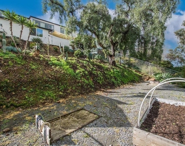 4250 Blackton Drive - Photo Thumbnail 27