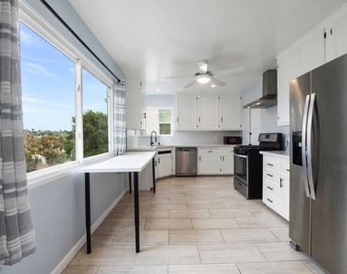 4250 Blackton Drive - Photo Thumbnail 7