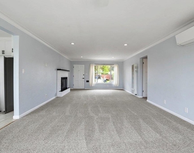 4250 Blackton Drive - Photo Thumbnail 5