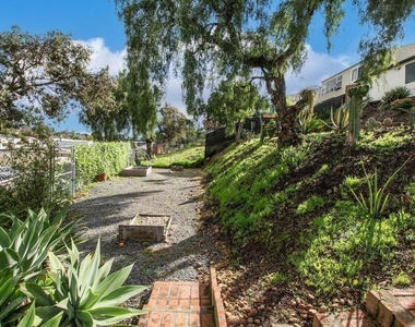 4250 Blackton Drive - Photo Thumbnail 25