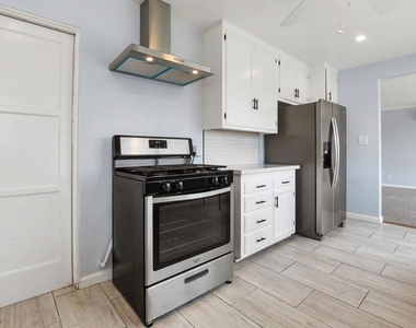 4250 Blackton Drive - Photo Thumbnail 11