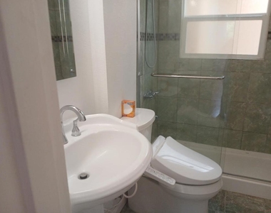 411 San Carlos Avenue - Photo Thumbnail 9