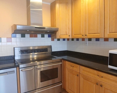 411 San Carlos Avenue - Photo Thumbnail 5