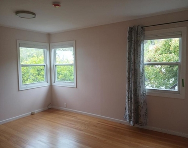 411 San Carlos Avenue - Photo Thumbnail 13