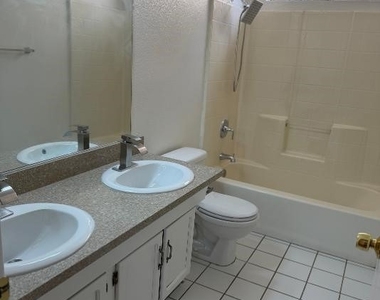 7298 Santa Barbara Court - Photo Thumbnail 13