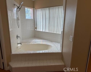7298 Santa Barbara Court - Photo Thumbnail 7