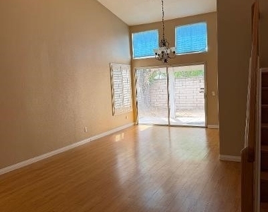 7298 Santa Barbara Court - Photo Thumbnail 4