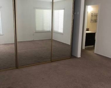 11594 Poplar Street - Photo Thumbnail 12