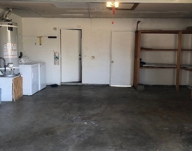 11594 Poplar Street - Photo Thumbnail 28