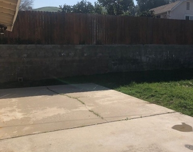 11594 Poplar Street - Photo Thumbnail 22