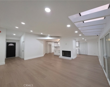 115 Rancho - Photo Thumbnail 3