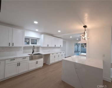 115 Rancho - Photo Thumbnail 5