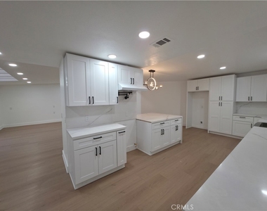 115 Rancho - Photo Thumbnail 7