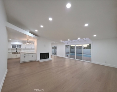 115 Rancho - Photo Thumbnail 1