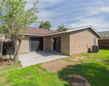 25429 Hemlock Ave - Photo Thumbnail 24