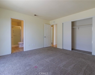 25429 Hemlock Ave - Photo Thumbnail 17