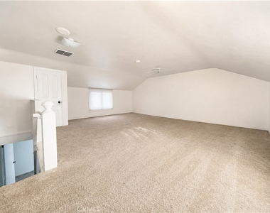 26195 Beaumont Avenue - Photo Thumbnail 17