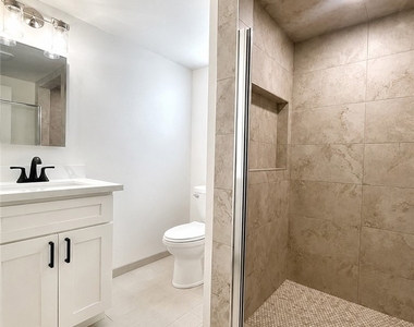 26195 Beaumont Avenue - Photo Thumbnail 18