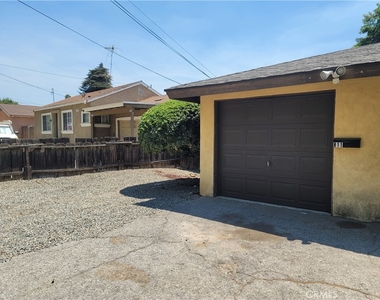 811 W State Street - Photo Thumbnail 10