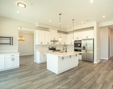 1751 Duncan - Photo Thumbnail 2