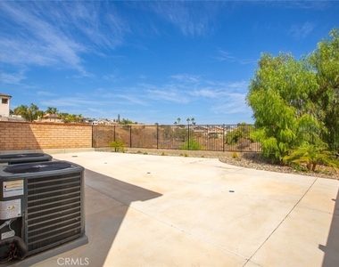 1751 Duncan - Photo Thumbnail 23
