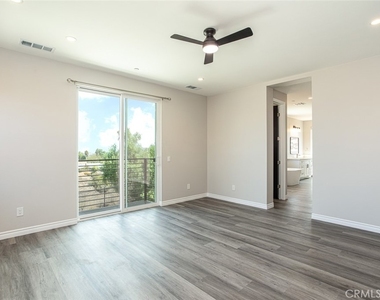 1751 Duncan - Photo Thumbnail 17