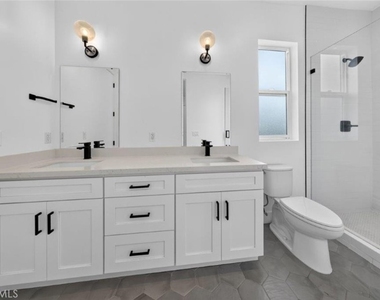 10853 Otsego Street - Photo Thumbnail 34