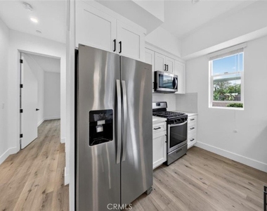 10853 Otsego Street - Photo Thumbnail 11